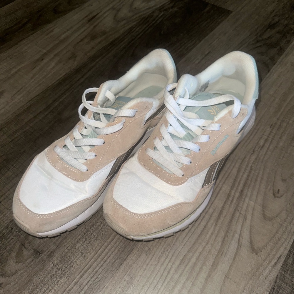 Women's Reebok Classic Athletic Sneakers Beige/Soft Teal